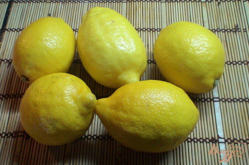 Фото приготовление рецепта: Ликер лимончелло шаг №1