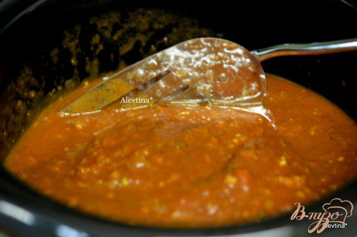 Фото приготовление рецепта: Суп со свининой и фасолью шаг №3