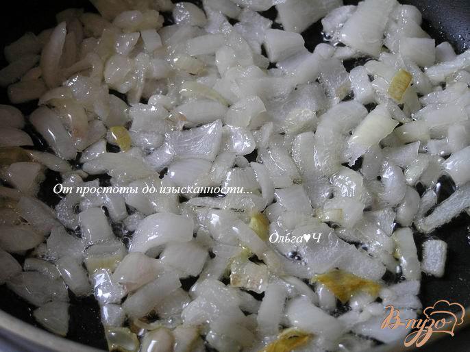 Фото приготовление рецепта: Пшеничка с луком и морковью шаг №1