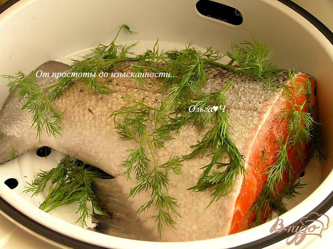 Фото приготовление рецепта: Ужин на парУ в мультиварке: Лосось в укропе с картошечкой шаг №2