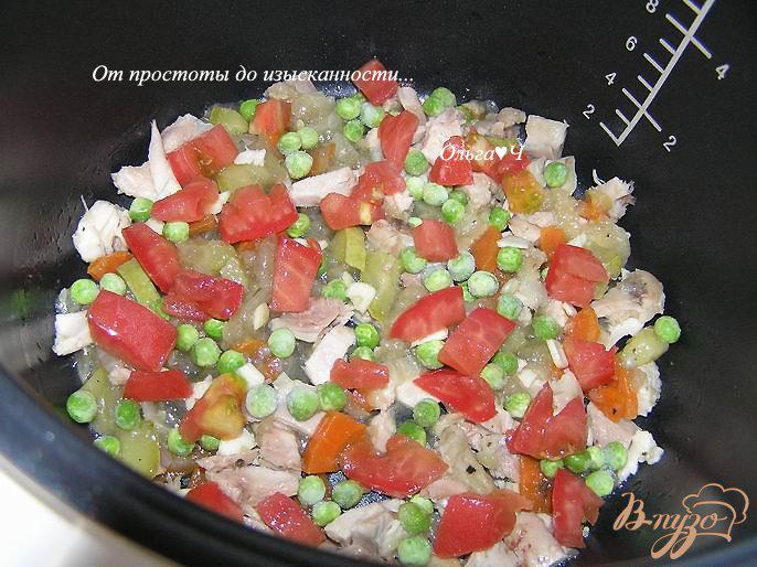 Фото приготовление рецепта: Фриттата с курицей и овощами в мультиварке шаг №2