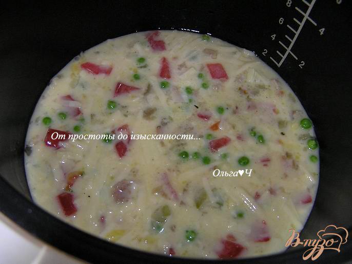 Фото приготовление рецепта: Фриттата с курицей и овощами в мультиварке шаг №4