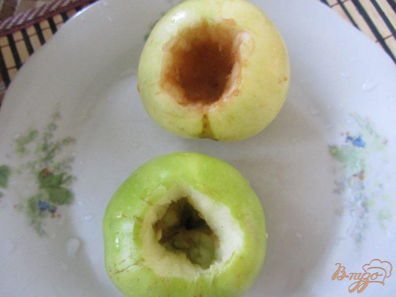 Фото приготовление рецепта: Запечные яблочки с безе шаг №2