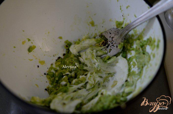 Фото приготовление рецепта: Семга с авокадо дип шаг №2