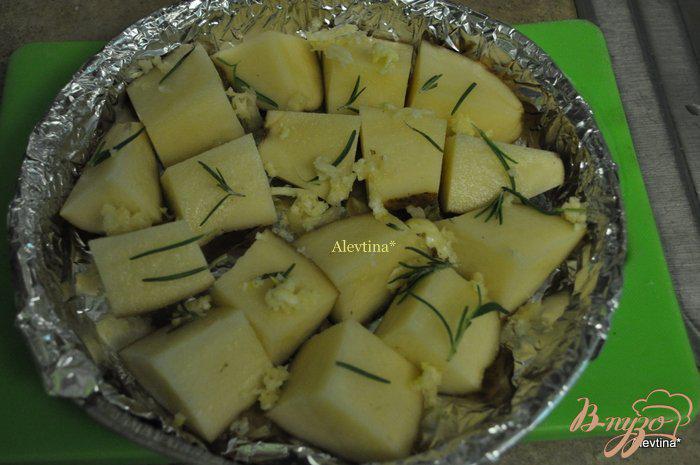 Фото приготовление рецепта: Ужин с корейкой и картофелем шаг №2