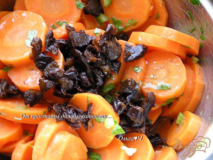 Фото приготовление рецепта: Салат из бланшированной моркови шаг №4