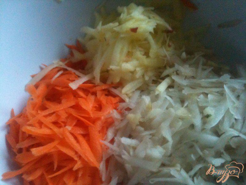 Фото приготовление рецепта: Салат с морковью и топинамбуром шаг №2