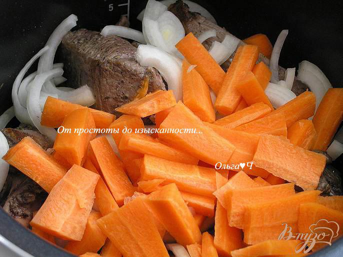 Фото приготовление рецепта: Баранина с морковью в мультиварке шаг №2