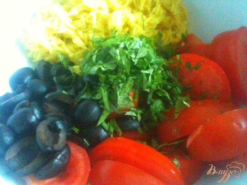 Фото приготовление рецепта: Рисовый салат с помидорами шаг №5