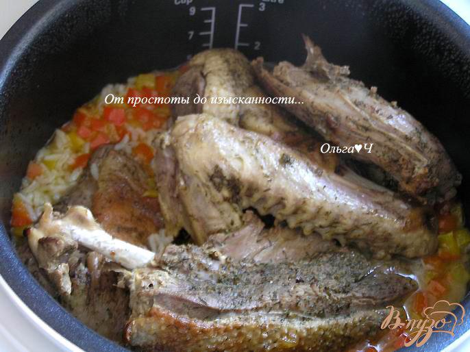 Фото приготовление рецепта: Индоутка с рисом и овощами (в мультиварке) шаг №4