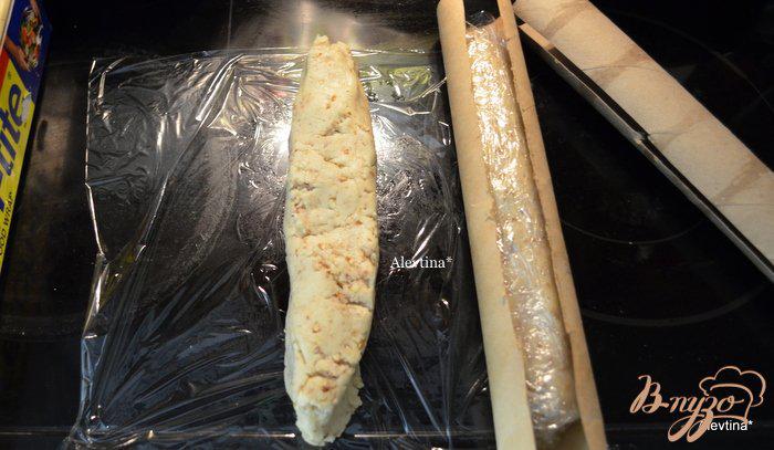 Фото приготовление рецепта: Ореховое печенье на сливочном сыре шаг №3