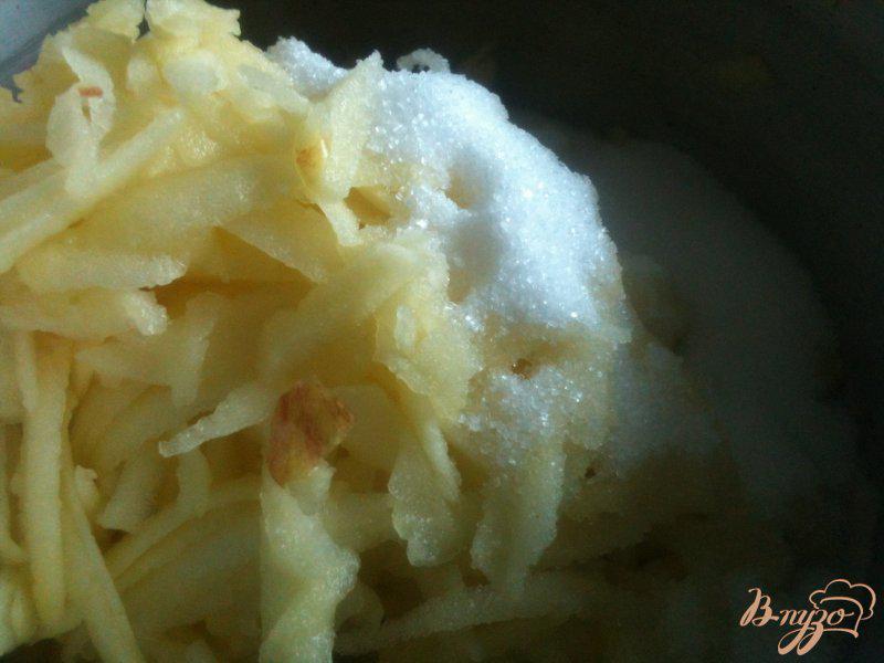 Фото приготовление рецепта: Яблочно-творожный десерт шаг №1