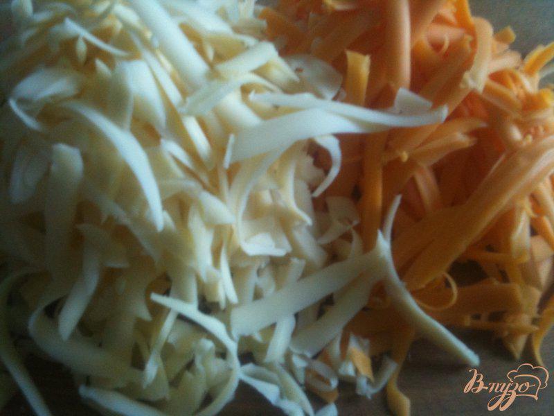 Фото приготовление рецепта: Картофельная лепешка с сыром шаг №4