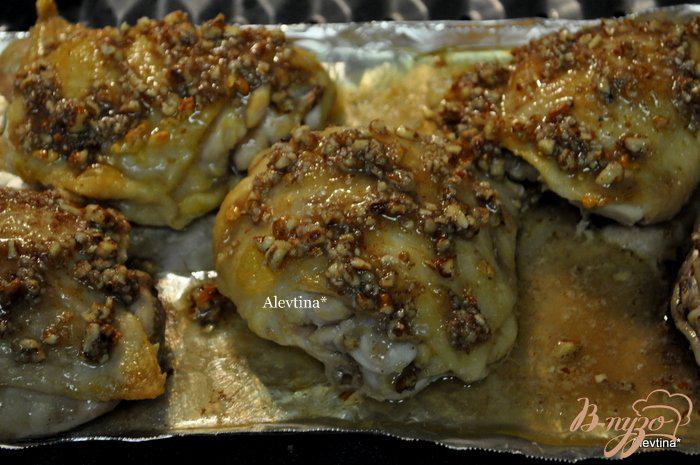 Фото приготовление рецепта: Куриные бедрышки в сладкой глазури шаг №3