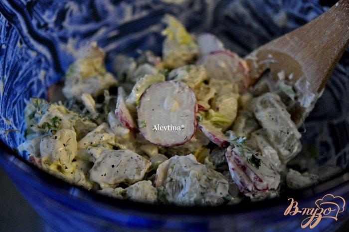 Фото приготовление рецепта: Картофельный салат с редисом шаг №3