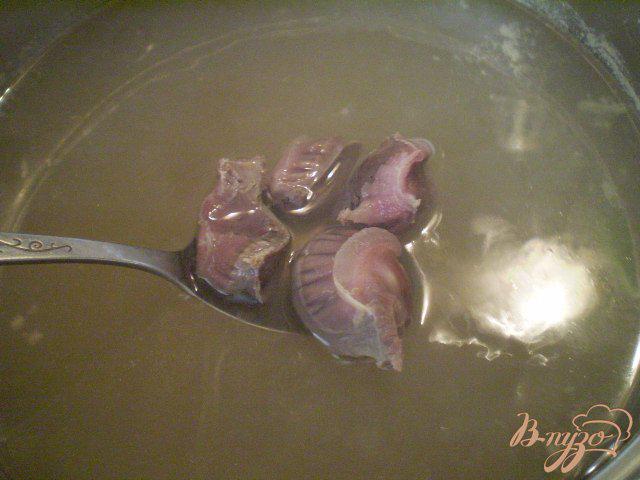 Фото приготовление рецепта: Суп с желудками шаг №4