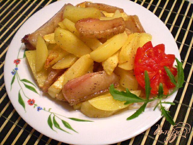 Фото приготовление рецепта: Картофель по-домашнему шаг №4