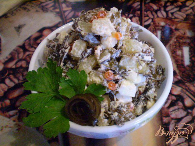 Фото приготовление рецепта: Салат с ламинарией Нептун шаг №4
