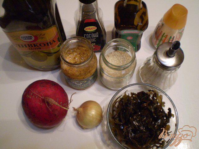 Фото приготовление рецепта: Салат из ламинарии с редькой и кунжутом шаг №1