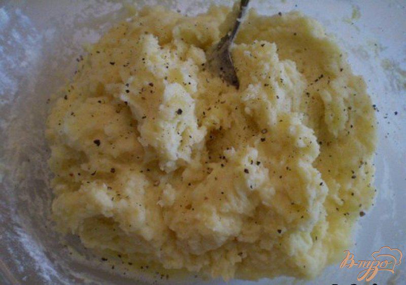 Фото приготовление рецепта: Биточки картофельные с пшенкой шаг №3