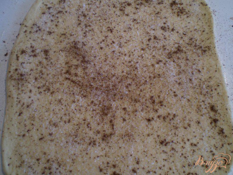Фото приготовление рецепта: Сдобные булочки с какао шаг №4
