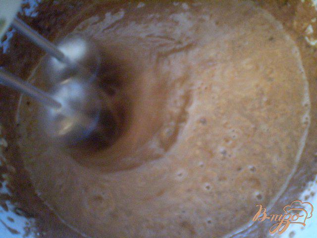 Фото приготовление рецепта: Шоколадный быстрый пирог шаг №3
