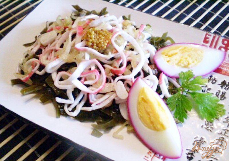 Фото приготовление рецепта: Салат с морской капустой шаг №5