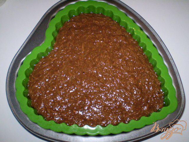 Фото приготовление рецепта: Пирог шоколадно-морковный шаг №5