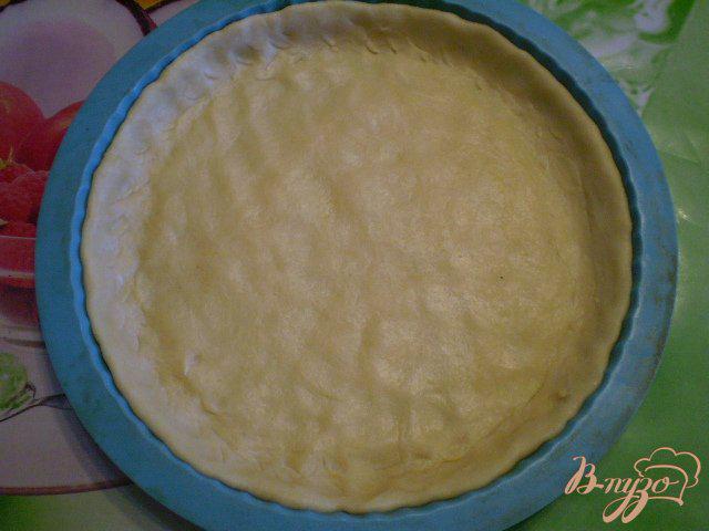 Фото приготовление рецепта: Песочный пирог с грушами шаг №5