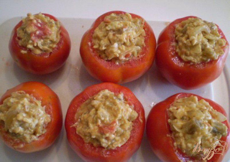 Фото приготовление рецепта: Фаршированные помидоры запеченные в духовке шаг №6