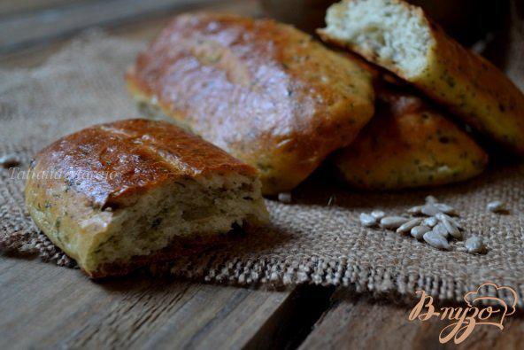 Фото приготовление рецепта: Хлеб с семечками и кинзой (для сендвичей) шаг №7