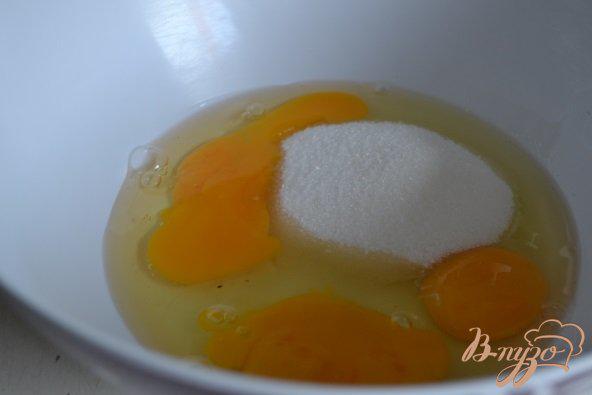 Фото приготовление рецепта: Апельсиновый кекс с  кусочками белого шоколада шаг №1