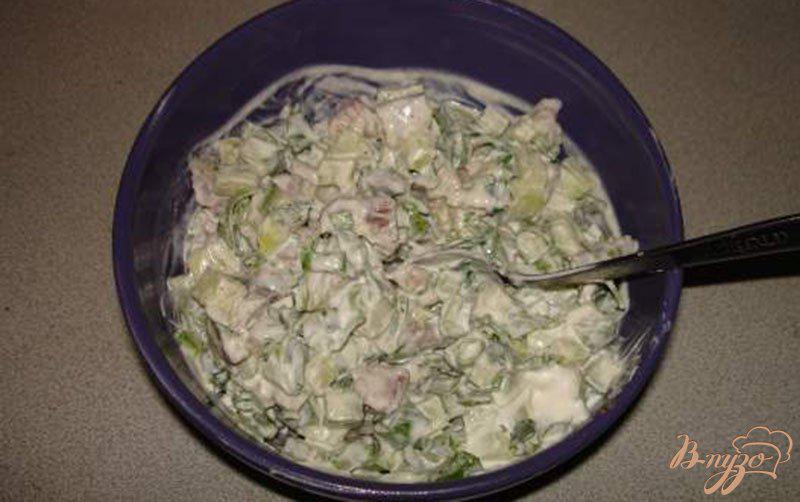 Фото приготовление рецепта: Картофель с селедочным салатом шаг №5