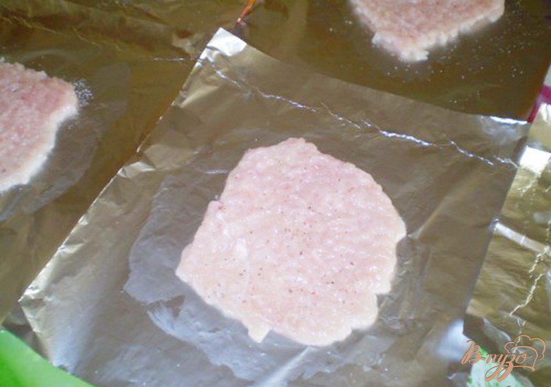 Фото приготовление рецепта: Мешочки мясные с грибами шаг №2