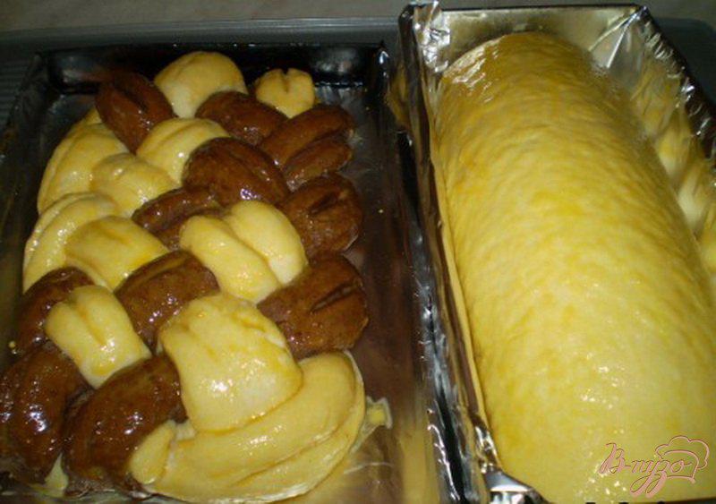 Фото приготовление рецепта: Мраморный дрожжевой сладкий хлеб + косичка из 6 жгутов шаг №8