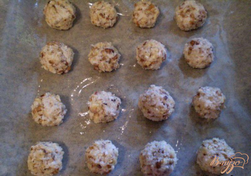 Фото приготовление рецепта: Ореховое печенье с кокосом шаг №3
