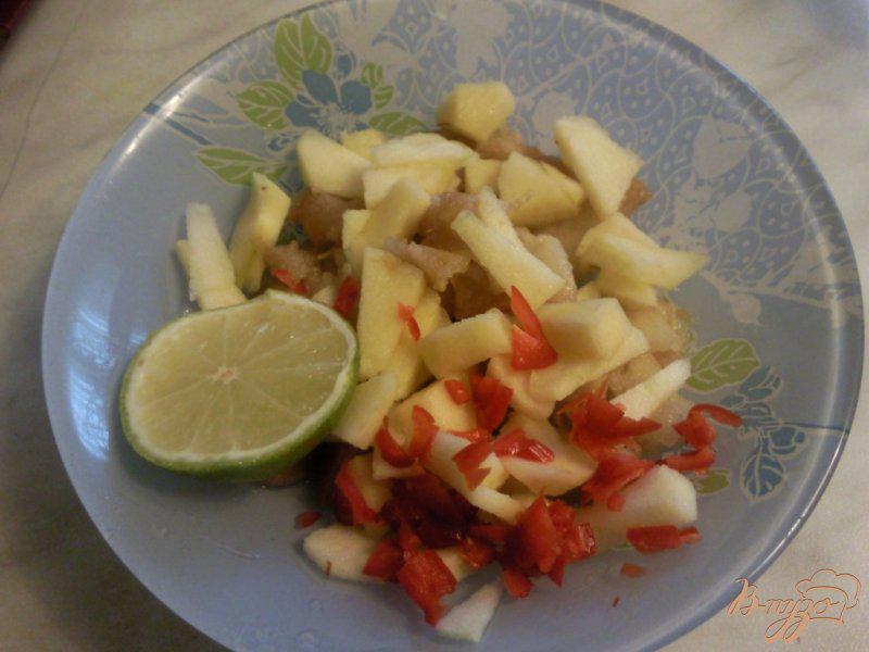Фото приготовление рецепта: Куриные желудки под яблочно-грушевым соусом шаг №3