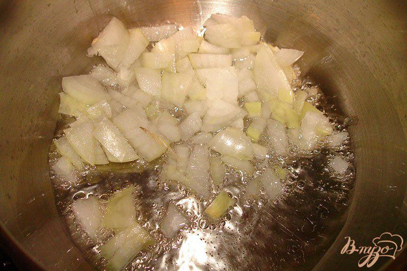 Фото приготовление рецепта: Суп из кабачков с гренками шаг №2