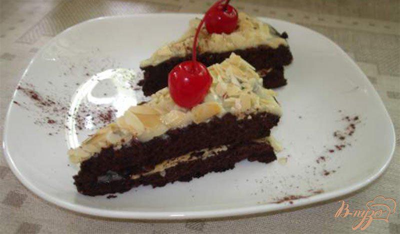 Фото приготовление рецепта: Шоколадный торт без яиц шаг №4