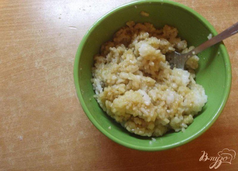 Фото приготовление рецепта: Рис восточный с кальмаром шаг №4