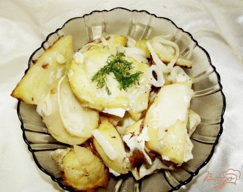 Фото приготовление рецепта: Картофель маринованный, запеченный с луком шаг №6