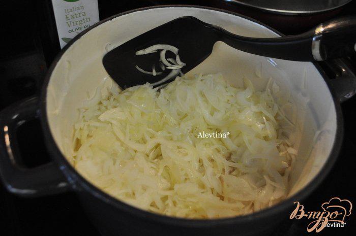 Фото приготовление рецепта: Грибной суп с шиитаке и шампиньонами Белла шаг №2