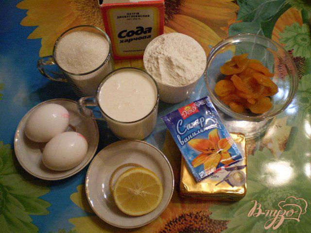 Фото приготовление рецепта: Лимонный пирог с кусочками кураги шаг №1