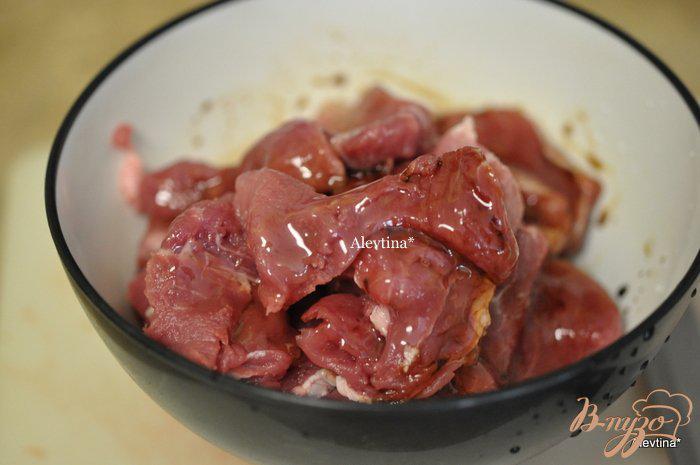 Фото приготовление рецепта: Свинина стир-фрай с зеленой фасолью шаг №1