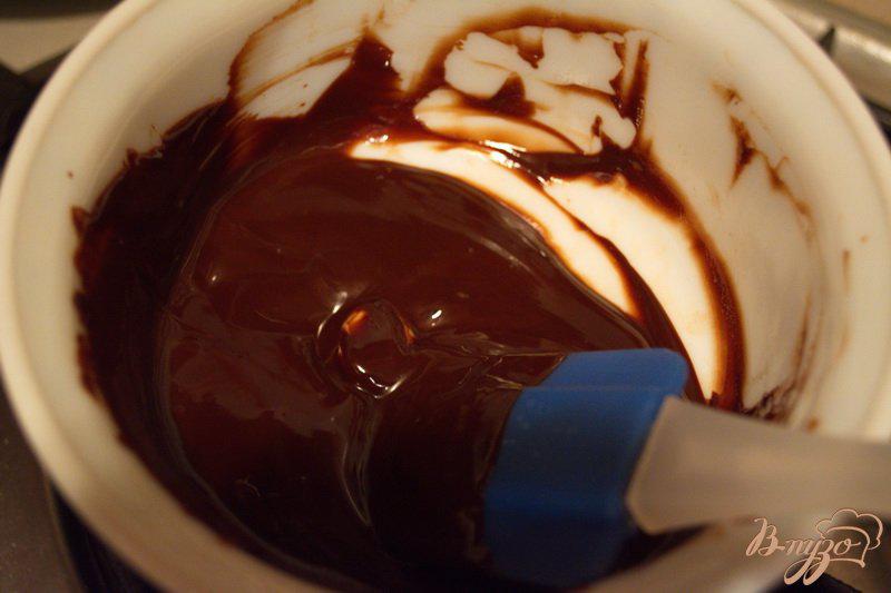 Фото приготовление рецепта: Шоколадный фондано с мороженым шаг №3