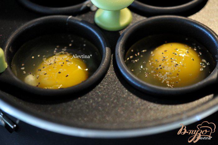 Фото приготовление рецепта: Цезарь салат с яйцами пашот шаг №1