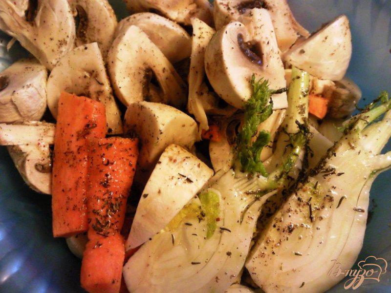 Фото приготовление рецепта: Курица,тушенная в овощах с шампиньонами шаг №2