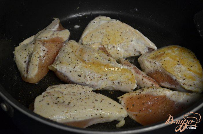 Фото приготовление рецепта: Чатни  из чернослива с куриными грудками шаг №1