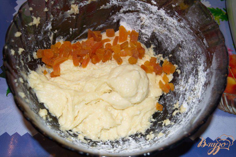 Фото приготовление рецепта: Творожные булочки за 7 минут шаг №3
