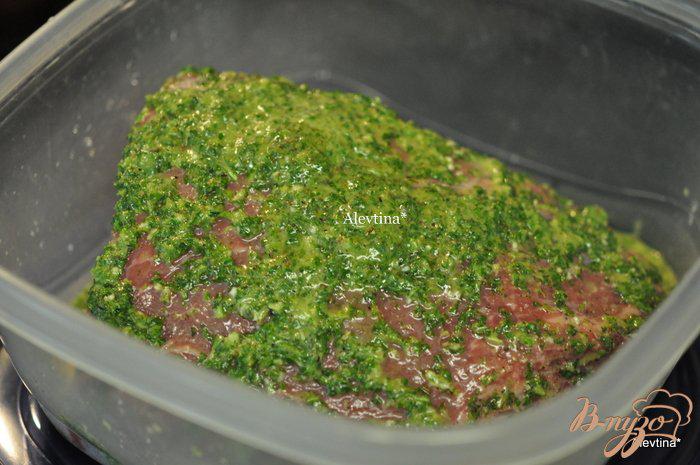 Фото приготовление рецепта: Говядина на гриле в чимичурри соусе c розмарином шаг №2